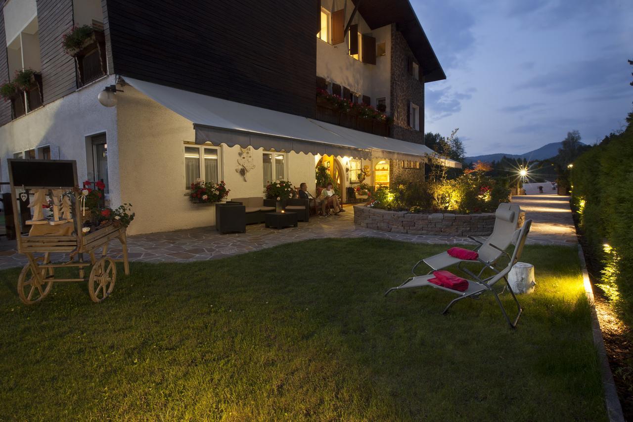 Hotel Scoiattolo Базельга-ди-Пине Экстерьер фото