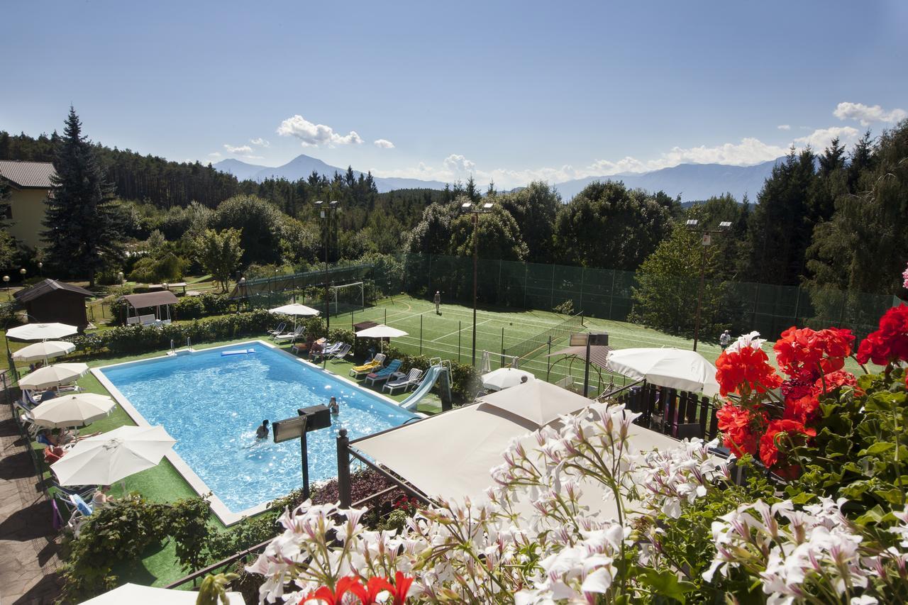 Hotel Scoiattolo Базельга-ди-Пине Экстерьер фото